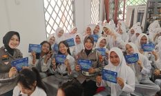 Aula SMAN 4 Pekanbaru Bergemuruh, Ditlantas Polda Riau Gaungkan Keselamatan Lalu Lintas