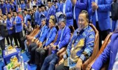 Ketum DPP PAN Zulkifli Hasan Lantik Pengurus DPW, DPD Se-RIAU Periode 2024-2029 di Pekanbaru