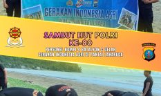 Sambut HUT Polri ke-80, Personel Kompi 4 Batalyon C Gelar Gerakan Indonesia Asri di Pantai Laharuga