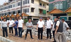 Bupati Kuansing Didampingi Ketua IKKS Riau Lihat Langsung Progres Bangunan Astaka MTQ Ke-44 Riau 2026