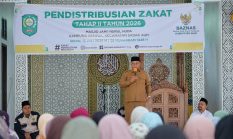 Wabup Syamsurizal Serahkan Zakat Konsumtif Tahap II, Perkuat Pemenuhan Kebutuhan Dasar 173 Mustahik