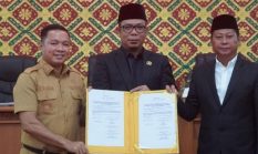 DPRD dan Pemkab Pelalawan Sepakati Pertanggungjawaban APBD 2025