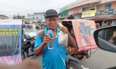 Bid Humas Polda Sumut Berbagi Kasih dengan Sopir, Pengemudi Becak Motor dan Ojol