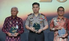 Kapolda Sumut Raih Penghargaan Achievement Person Informatif di KI Award 2026